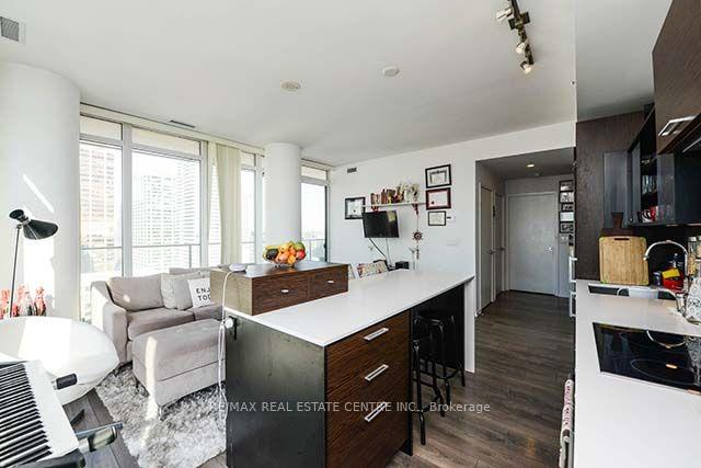 Photo 7 of Unit 2507, 75 St Nicholas Street, Toronto, Bay Street Corridor — HOMEH