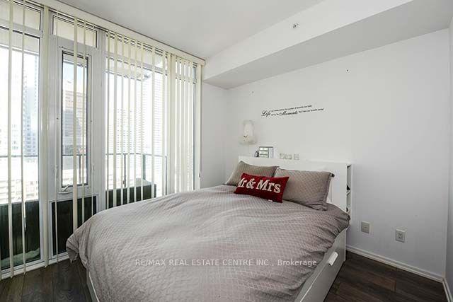 Photo 13 of Unit 2507, 75 St Nicholas Street, Toronto, Bay Street Corridor — HOMEH