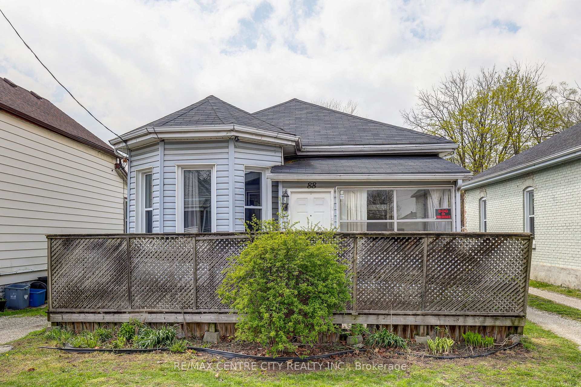 Photo 1 of 88 Flora Street, St. Thomas — HOMEH