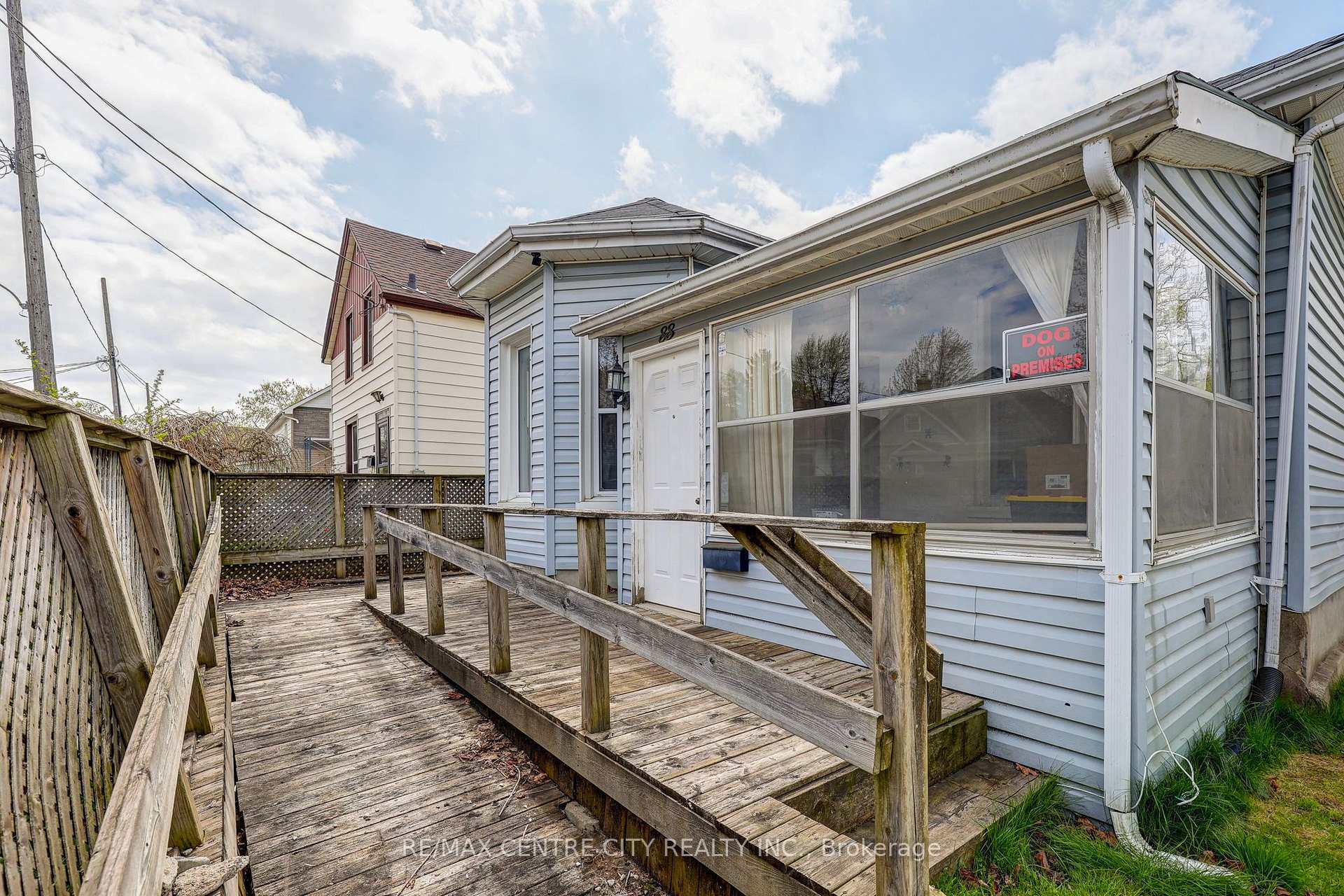 Photo 4 of 88 Flora Street, St. Thomas — HOMEH