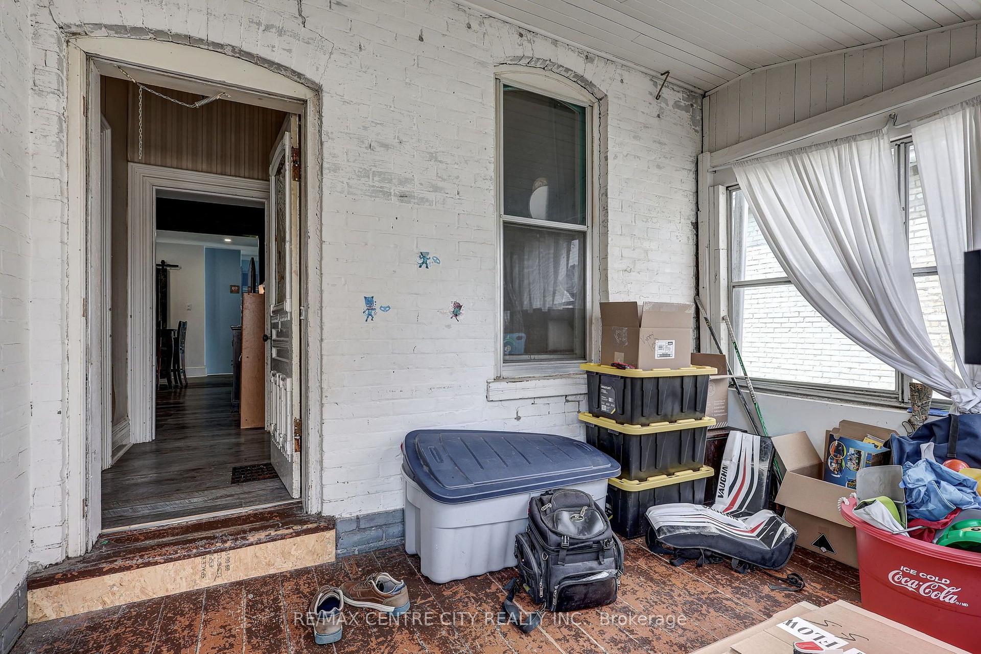 Photo 6 of 88 Flora Street, St. Thomas — HOMEH