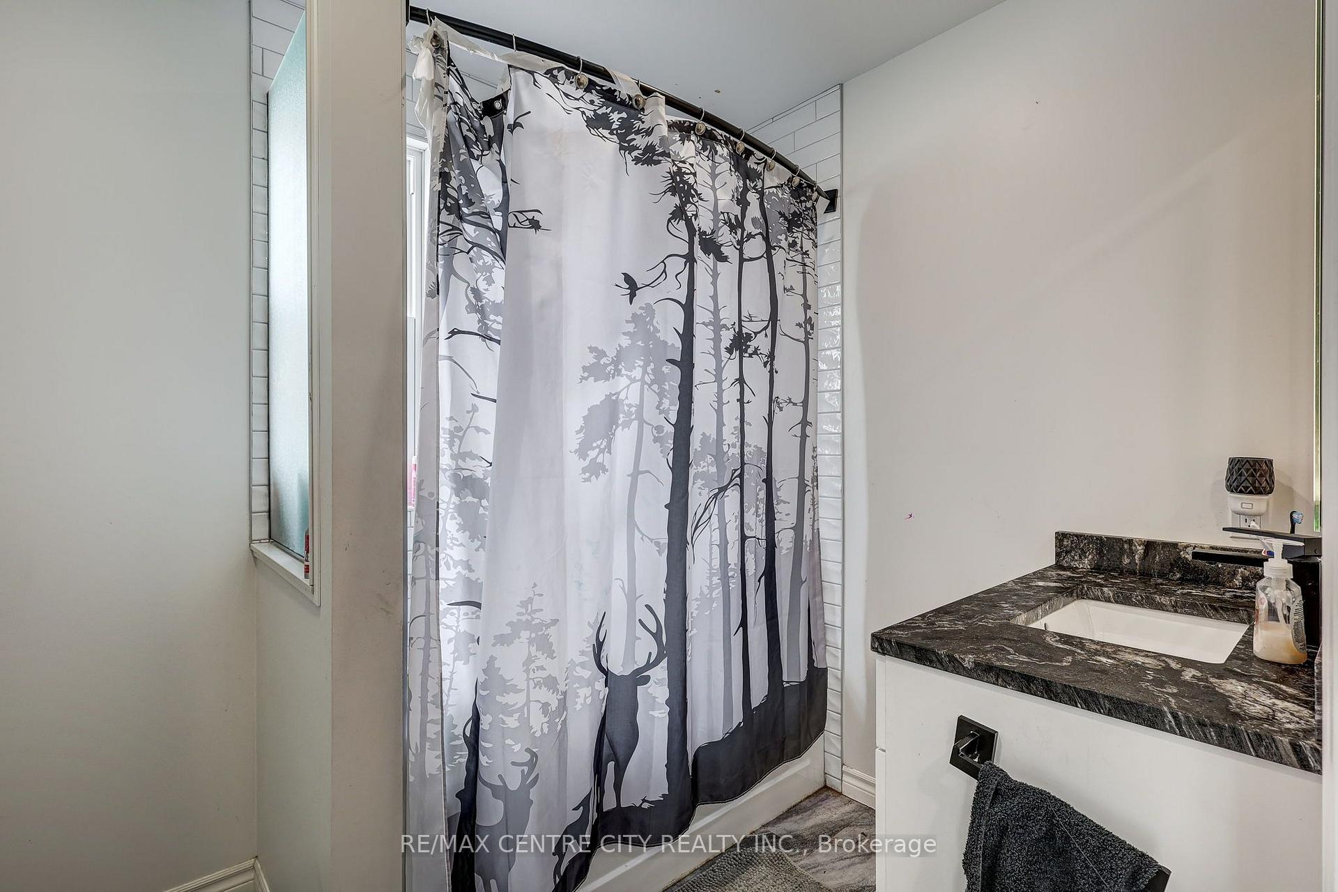 Photo 28 of 88 Flora Street, St. Thomas — HOMEH