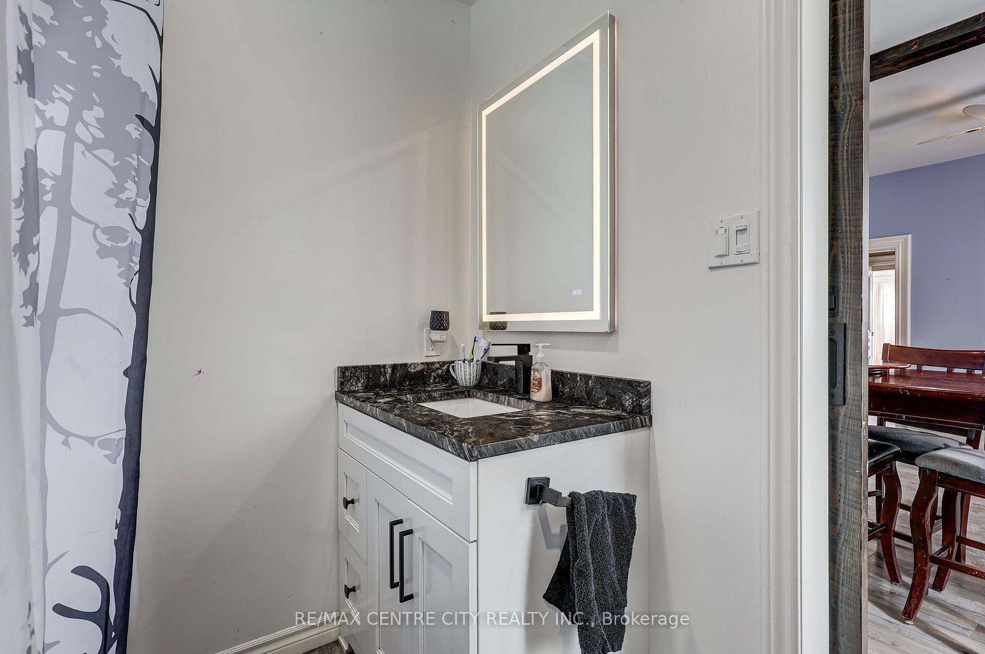 Photo 30 of 88 Flora Street, St. Thomas — HOMEH