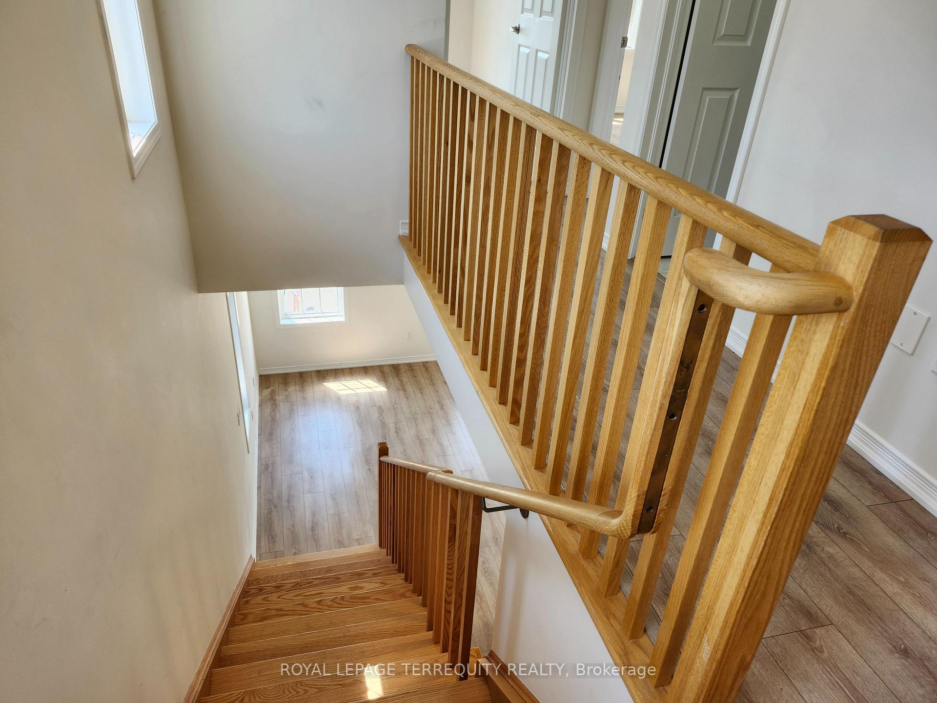 Photo 13 of Unit 115, 2551 Barbarolli Path, Oshawa, Windfields — HOMEH