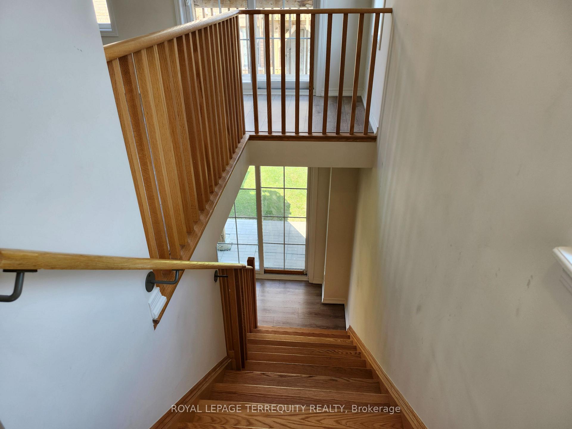 Photo 16 of Unit 115, 2551 Barbarolli Path, Oshawa, Windfields — HOMEH