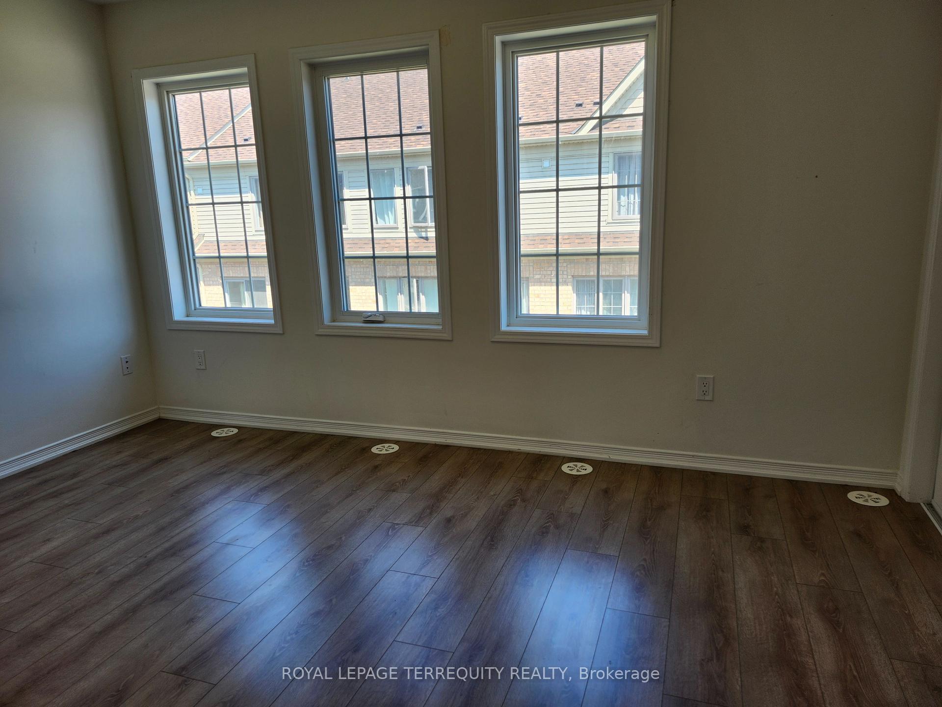 Photo 17 of Unit 115, 2551 Barbarolli Path, Oshawa, Windfields — HOMEH