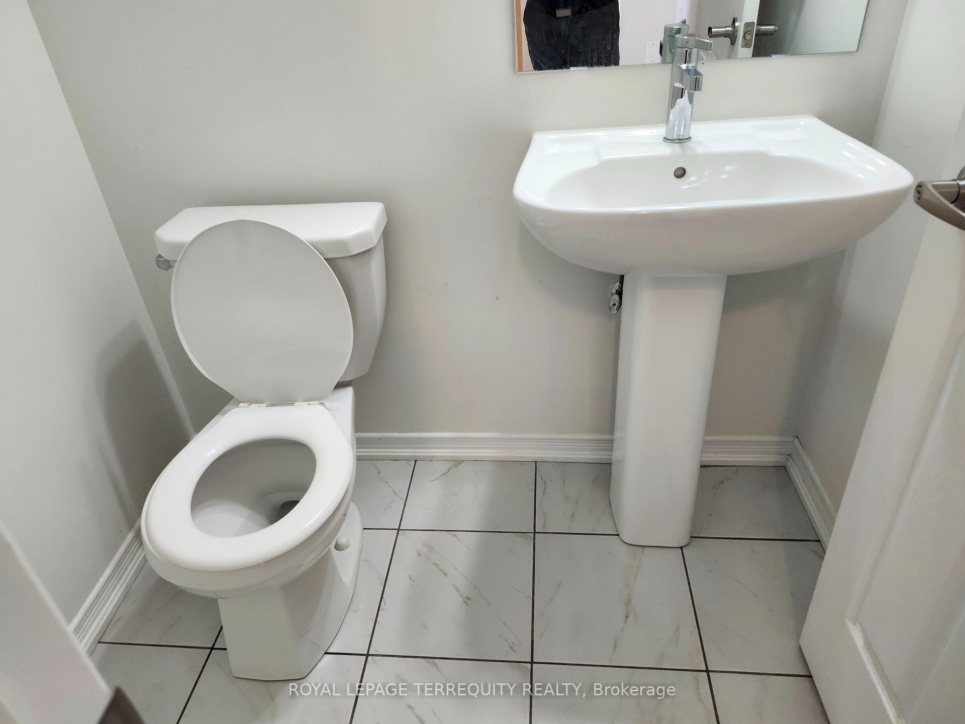 Photo 26 of Unit 115, 2551 Barbarolli Path, Oshawa, Windfields — HOMEH