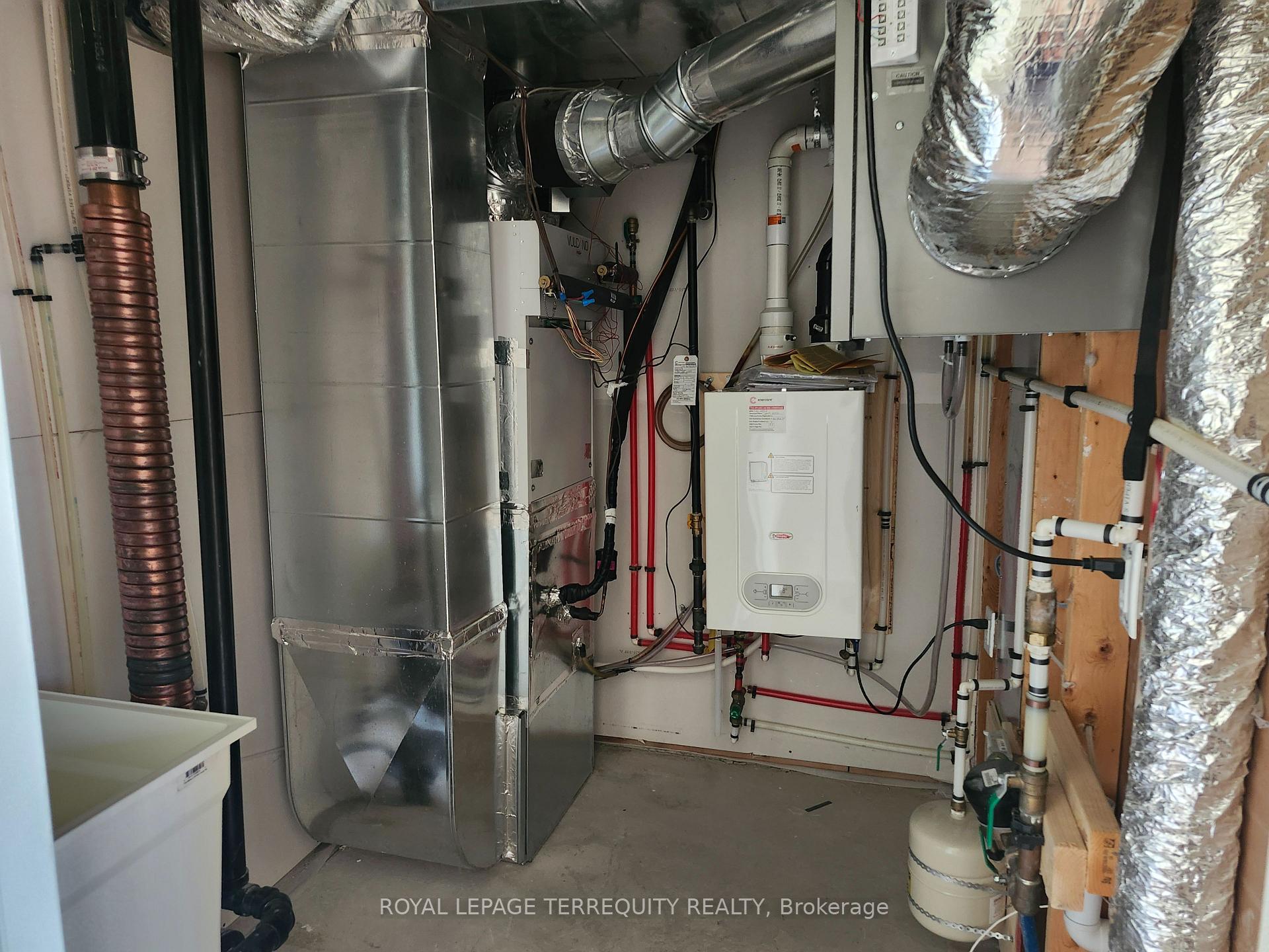 Photo 32 of Unit 115, 2551 Barbarolli Path, Oshawa, Windfields — HOMEH
