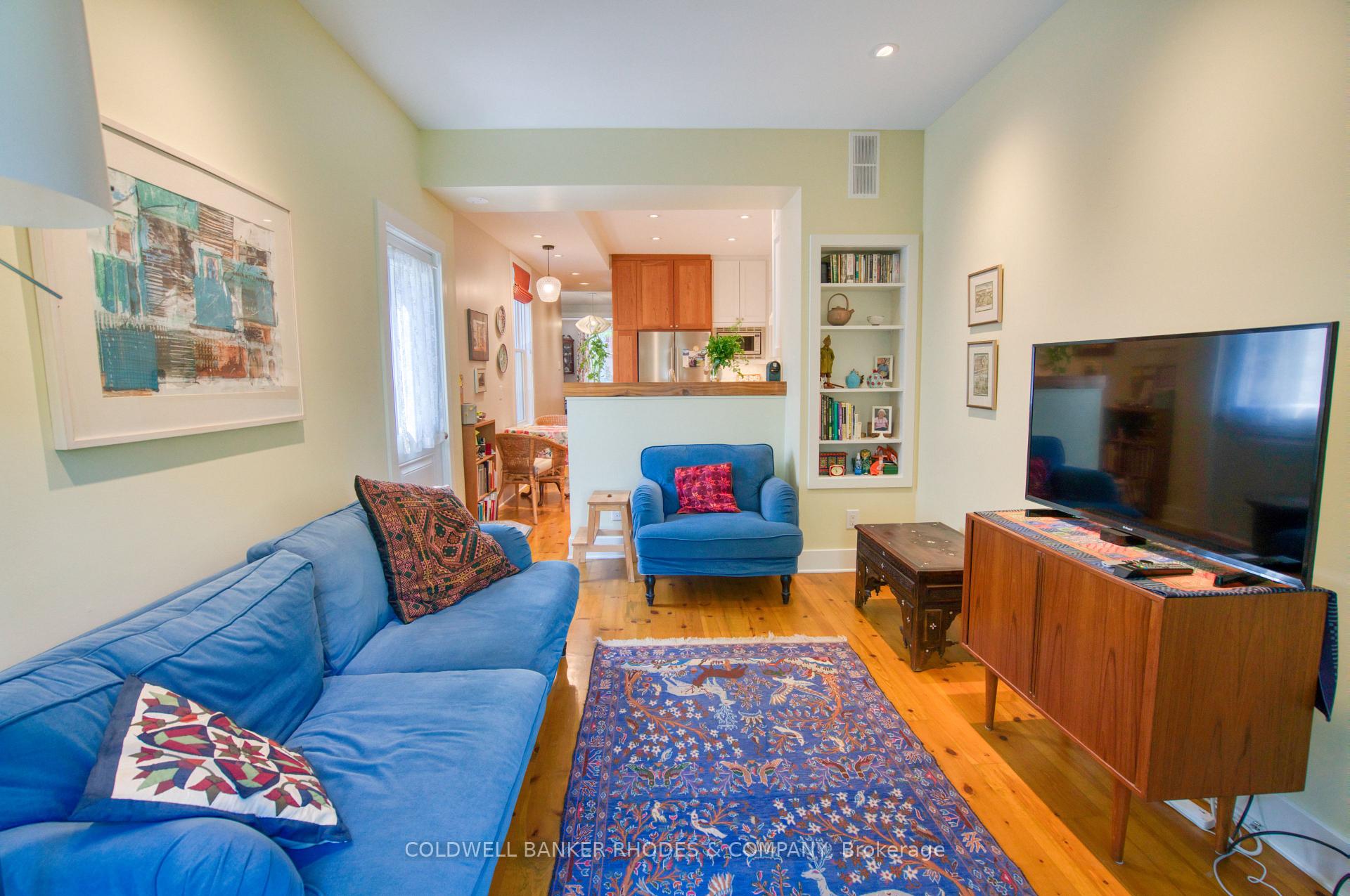 Photo 15 of 103 1/2 Guigues Avenue, Ottawa, Lower Town/Byward Market — HOMEH
