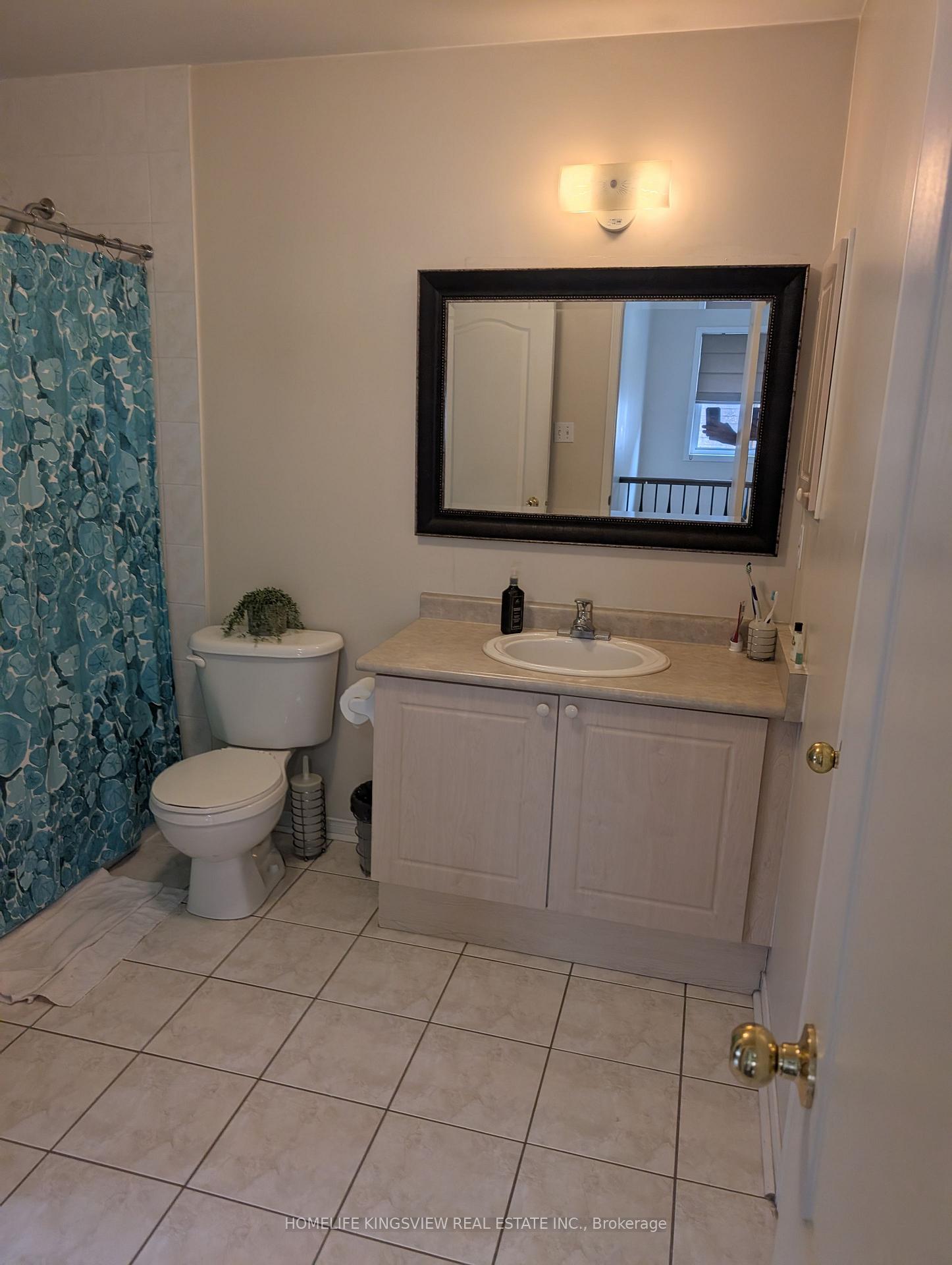 Photo 14 of 24 Farthingale Crescent, Brampton, Fletcher's Meadow — HOMEH