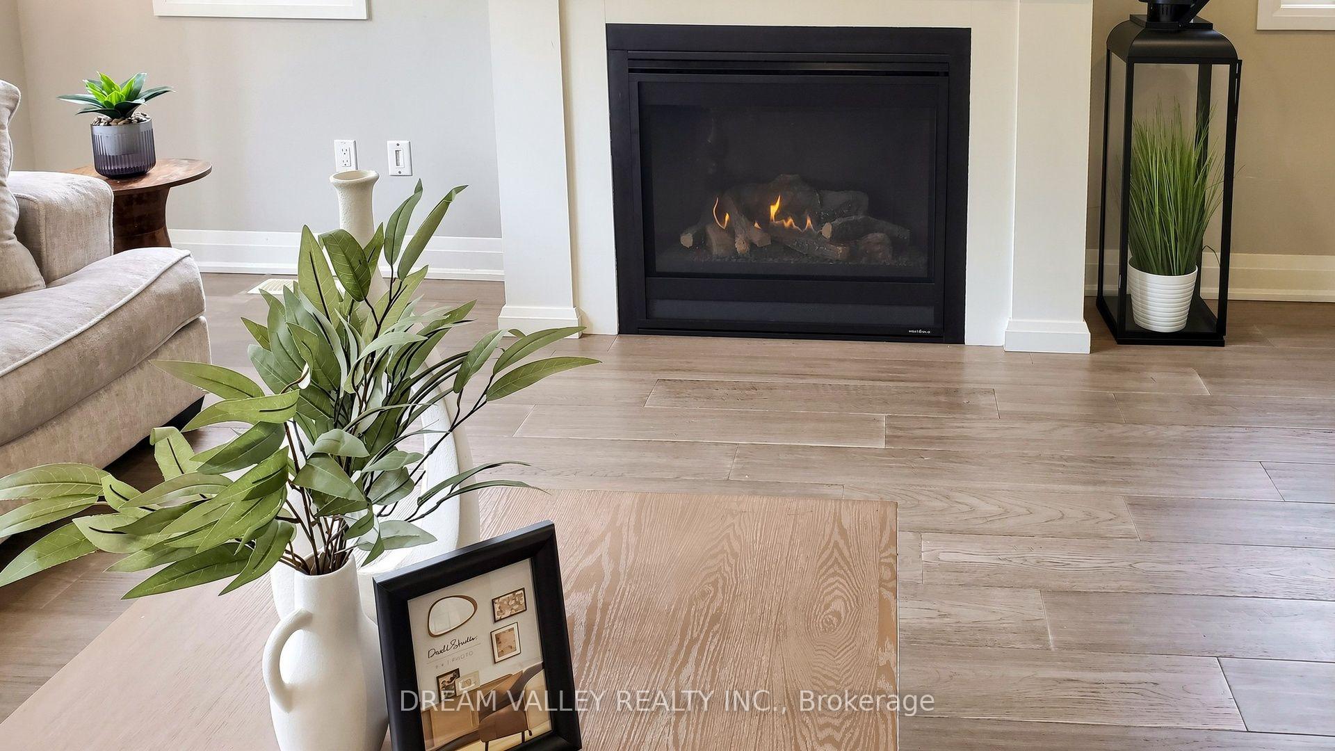 Photo 10 of 224 Severn St Street, Oshawa, McLaughlin — HOMEH