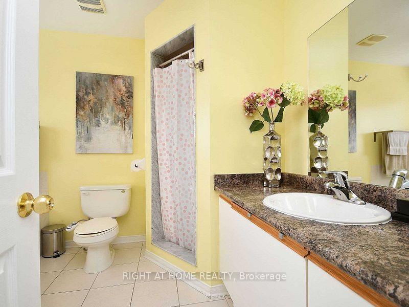 Photo 18 of Unit UPPER, 33 Schooner Drive, Brampton, Fletcher's Meadow — HOMEH