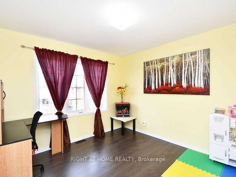 Photo 20 of Unit UPPER, 33 Schooner Drive, Brampton, Fletcher's Meadow — HOMEH