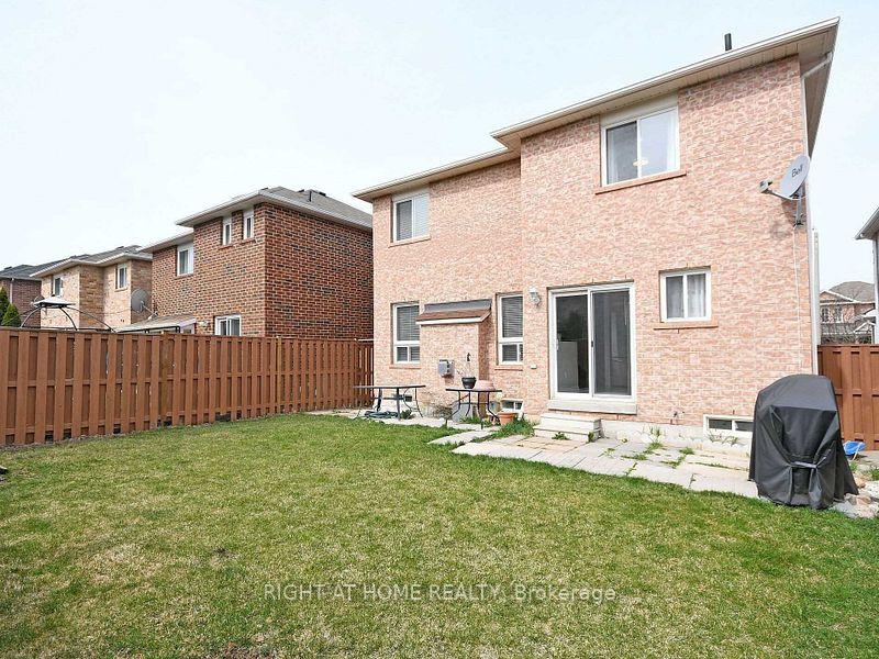 Photo 24 of Unit UPPER, 33 Schooner Drive, Brampton, Fletcher's Meadow — HOMEH
