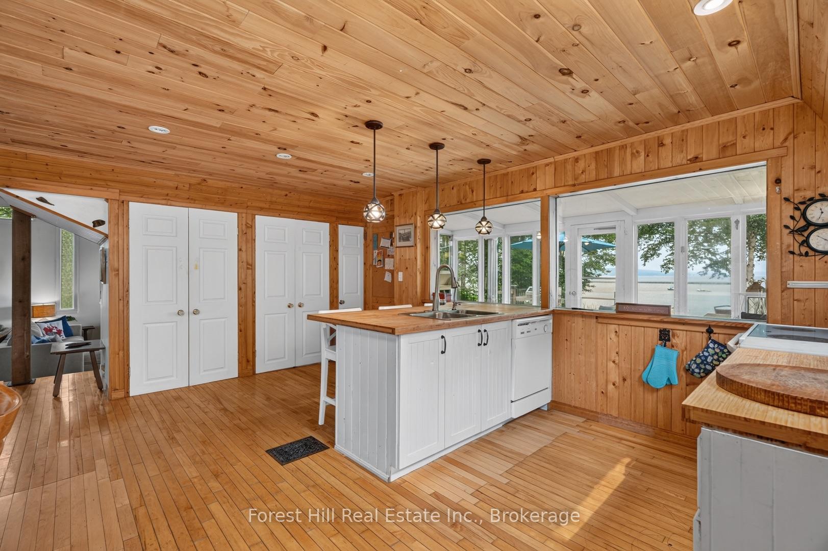 Photo 13 of 388 Crescent Road, Strong — HOMEH