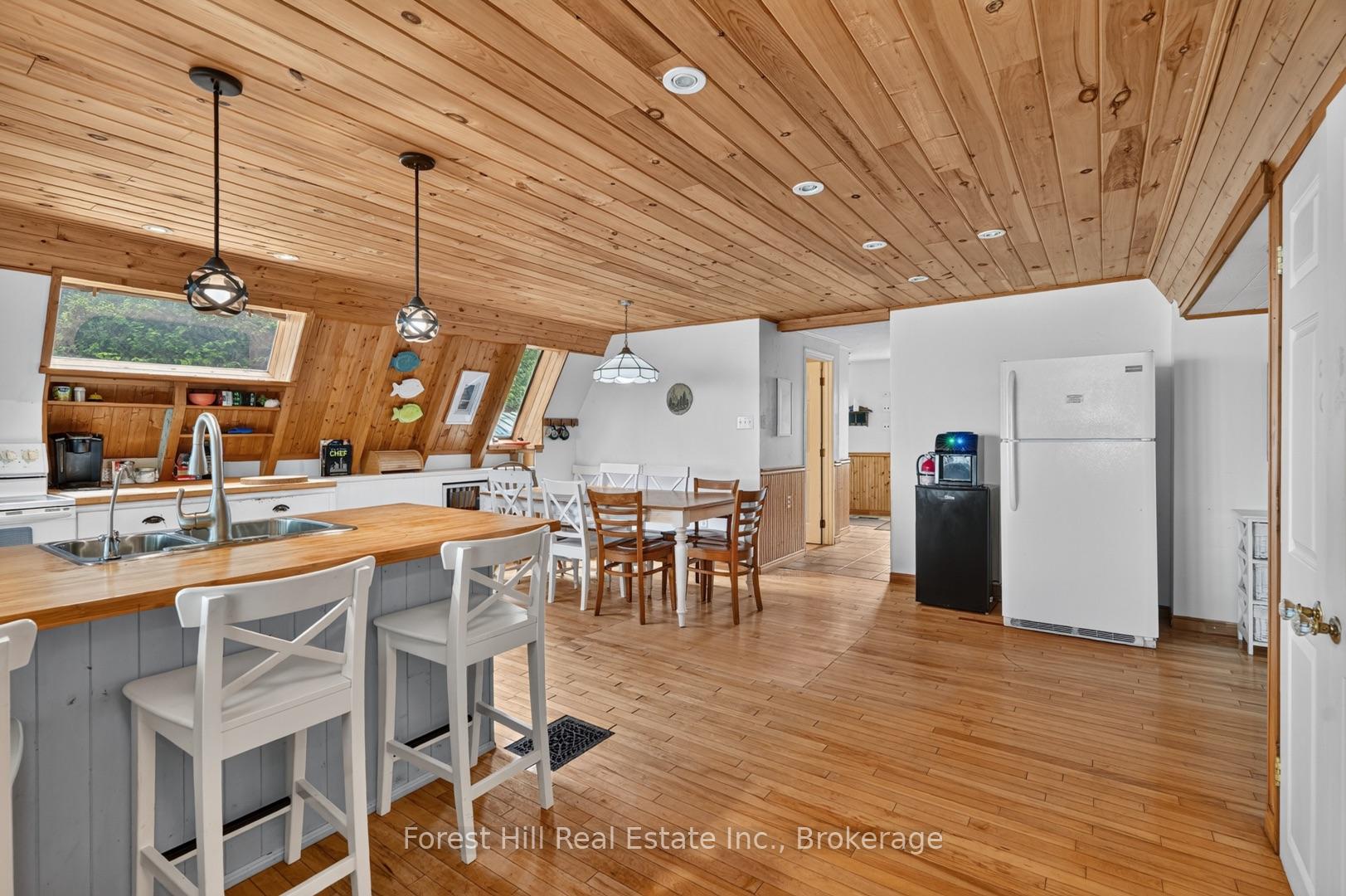 Photo 15 of 388 Crescent Road, Strong — HOMEH