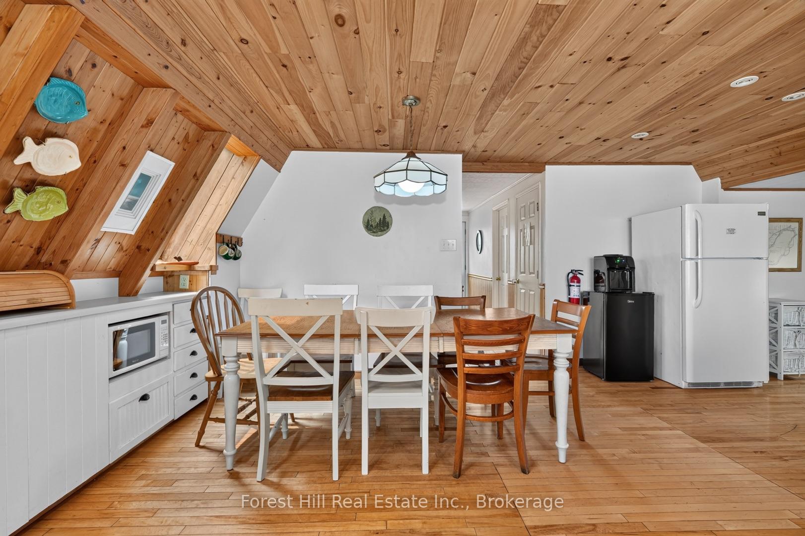 Photo 16 of 388 Crescent Road, Strong — HOMEH