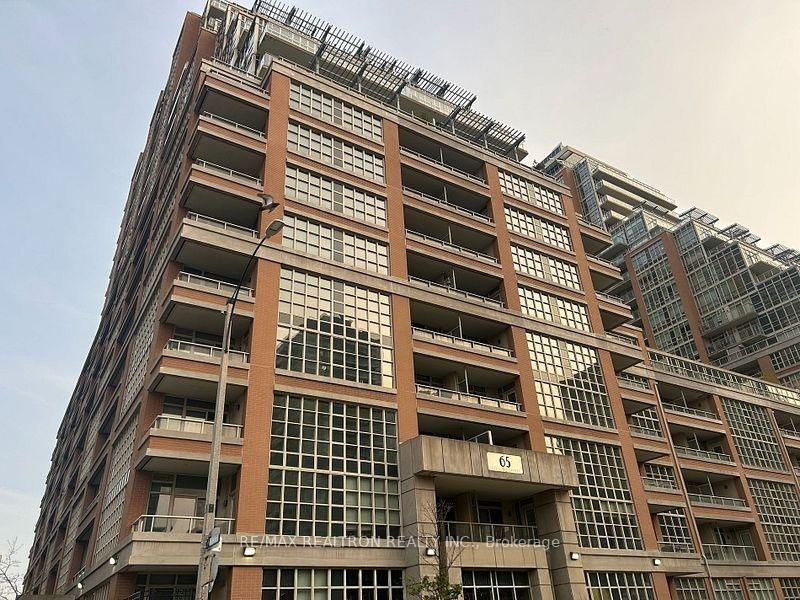 Front of Unit 1606, 65 East Liberty Street
