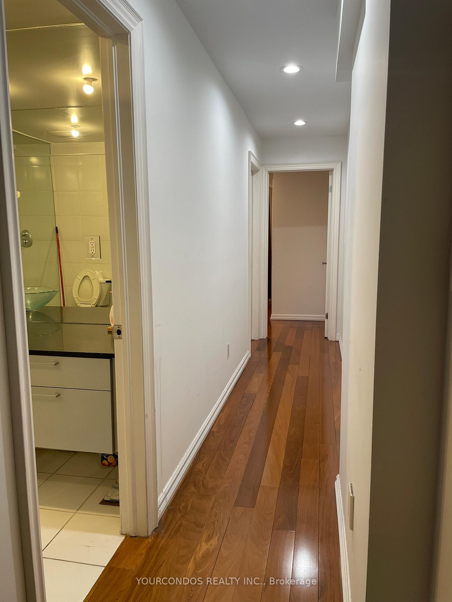 Photo 20 of Unit Upper A & B, 193 Brunswick Avenue, Toronto, University — HOMEH