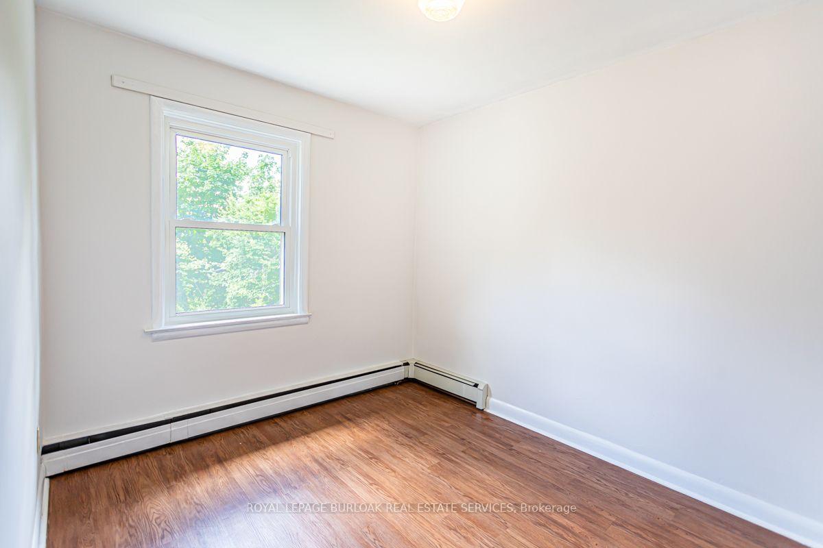 Photo 13 of Unit 2, 718 Ross Street, Burlington, Brant — HOMEH