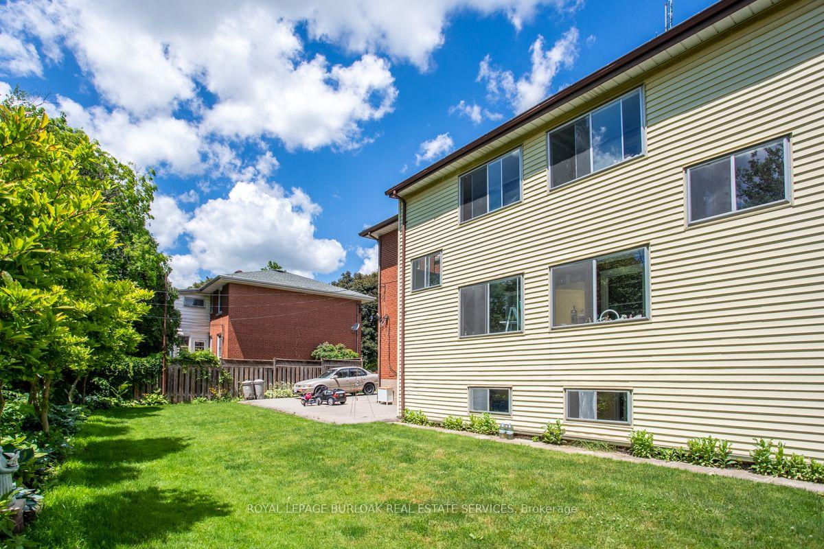Photo 23 of Unit 2, 718 Ross Street, Burlington, Brant — HOMEH