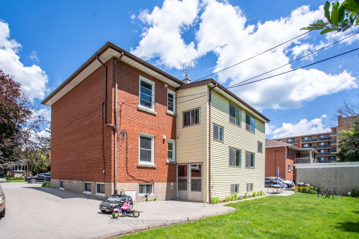 Photo 26 of Unit 2, 718 Ross Street, Burlington, Brant — HOMEH