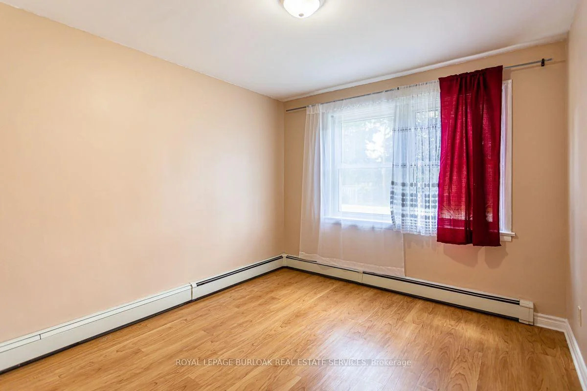 Photo 6 of Unit 2, 718 Ross Street, Burlington, Brant — HOMEH