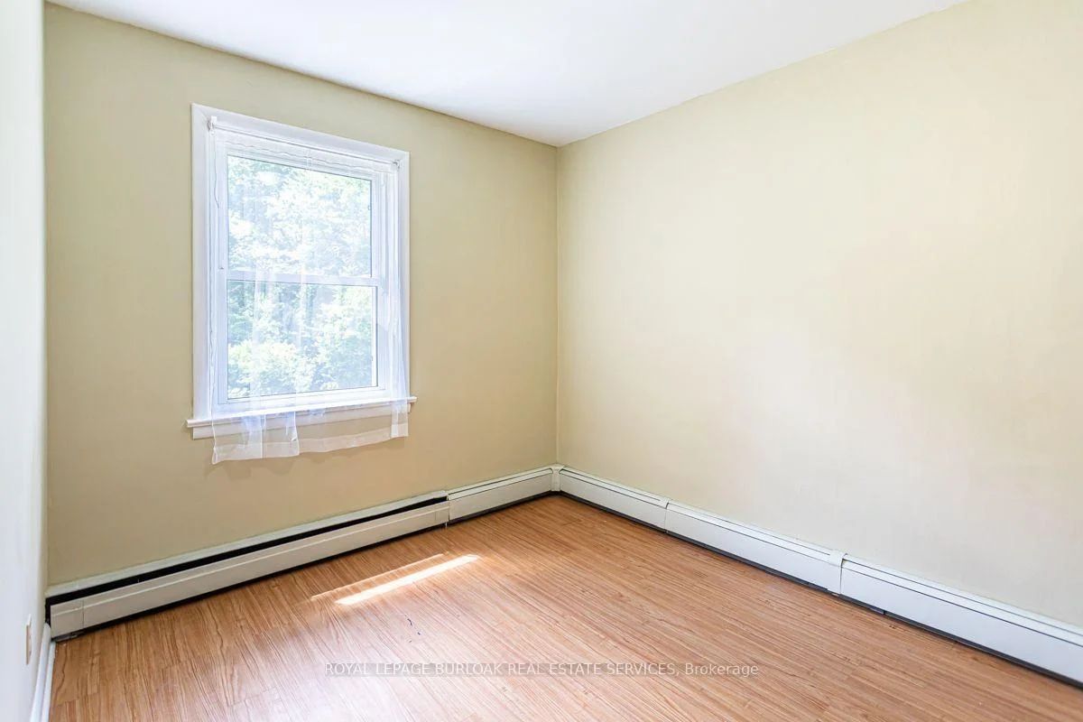 Photo 14 of Unit 2, 718 Ross Street, Burlington, Brant — HOMEH