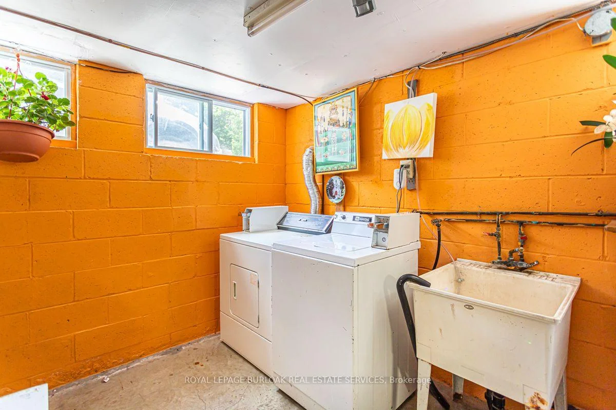 Photo 24 of Unit 2, 718 Ross Street, Burlington, Brant — HOMEH