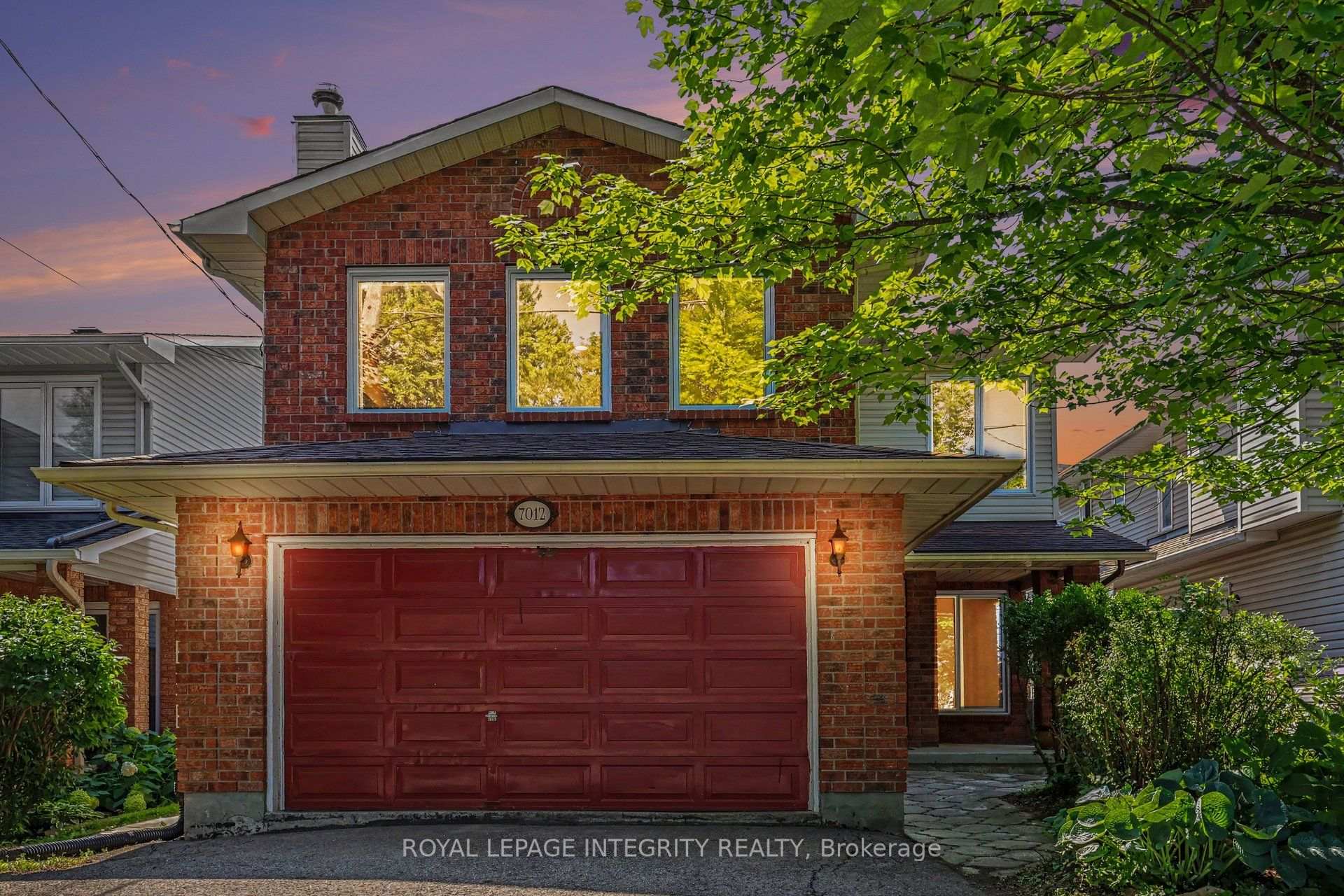 Front of 7012 Notre Dame Street