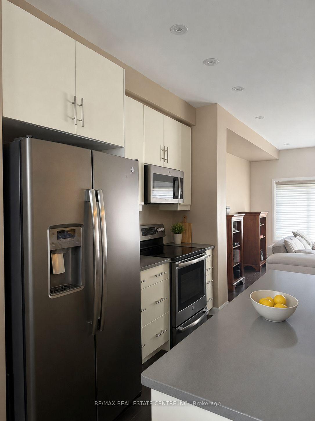 Photo 2 of Unit 29, 60 First Street, Orangeville — HOMEH