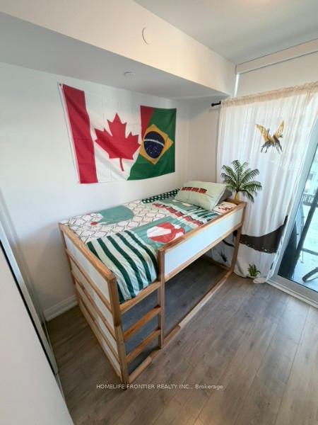 Photo 6 of Unit 905, 8 Eglinton Avenue, Toronto, Mount Pleasant West — HOMEH
