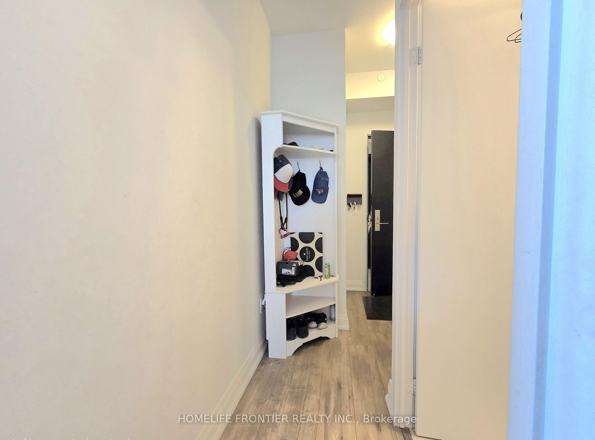 Photo 9 of Unit 905, 8 Eglinton Avenue, Toronto, Mount Pleasant West — HOMEH