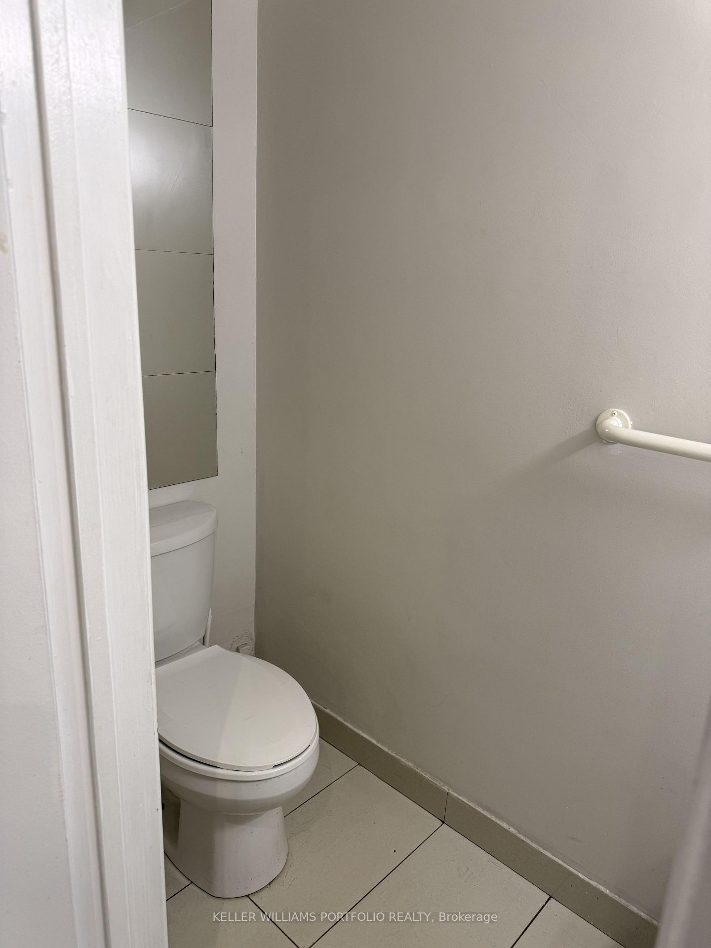 Photo 12 of 10 Lofty Hill Way, North York, Hillcrest Village — HOMEH