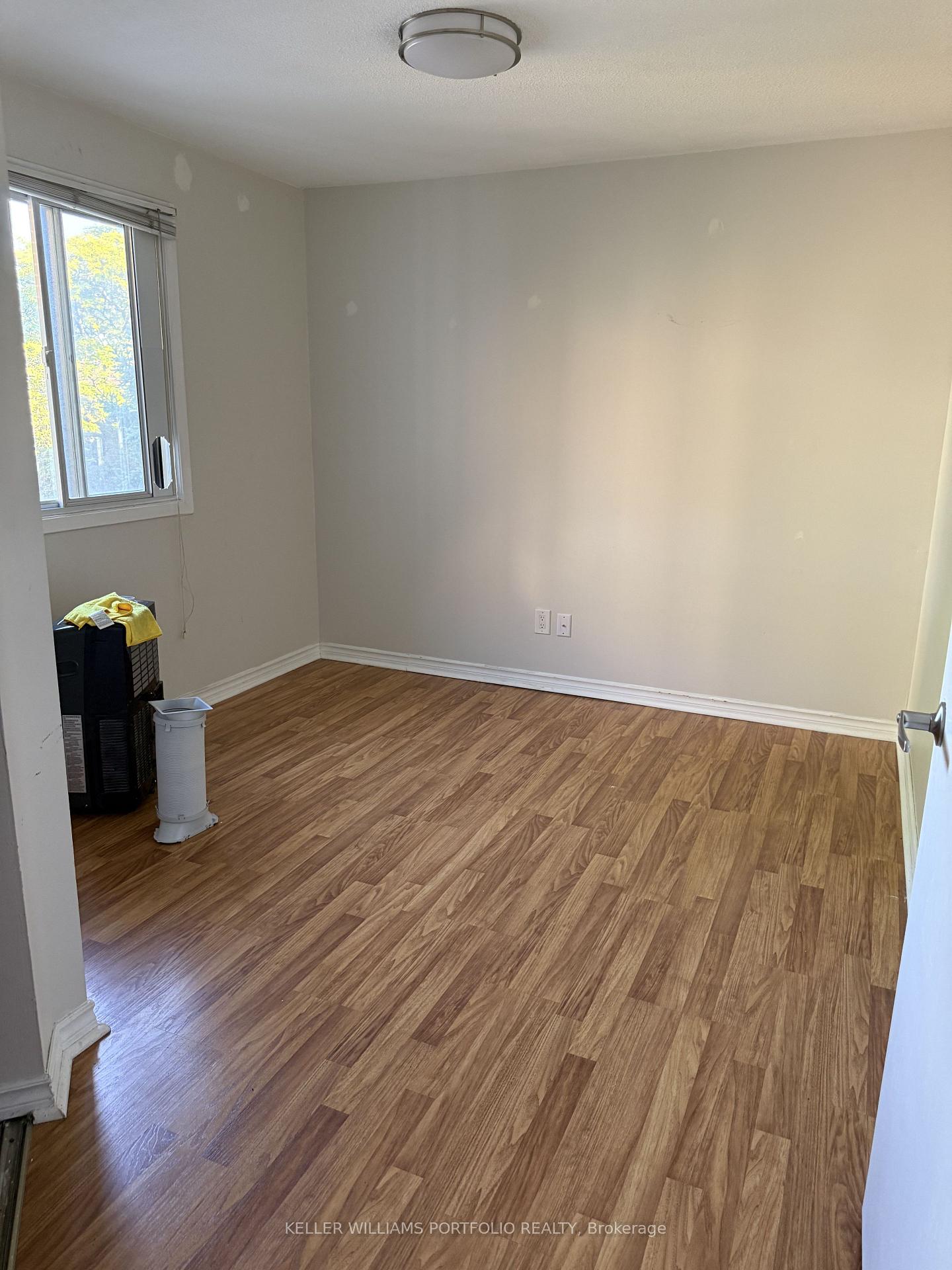 Photo 22 of 10 Lofty Hill Way, North York, Hillcrest Village — HOMEH