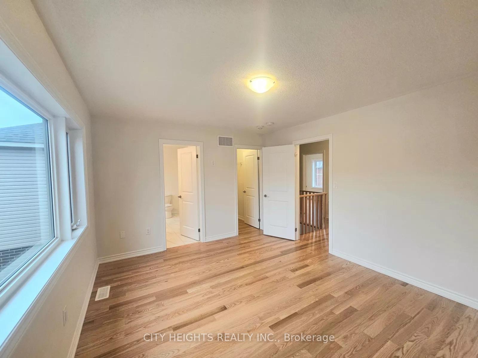 Photo 3 of 22 Hylton Drive, Barrie, Rural Barrie Southeast — HOMEH