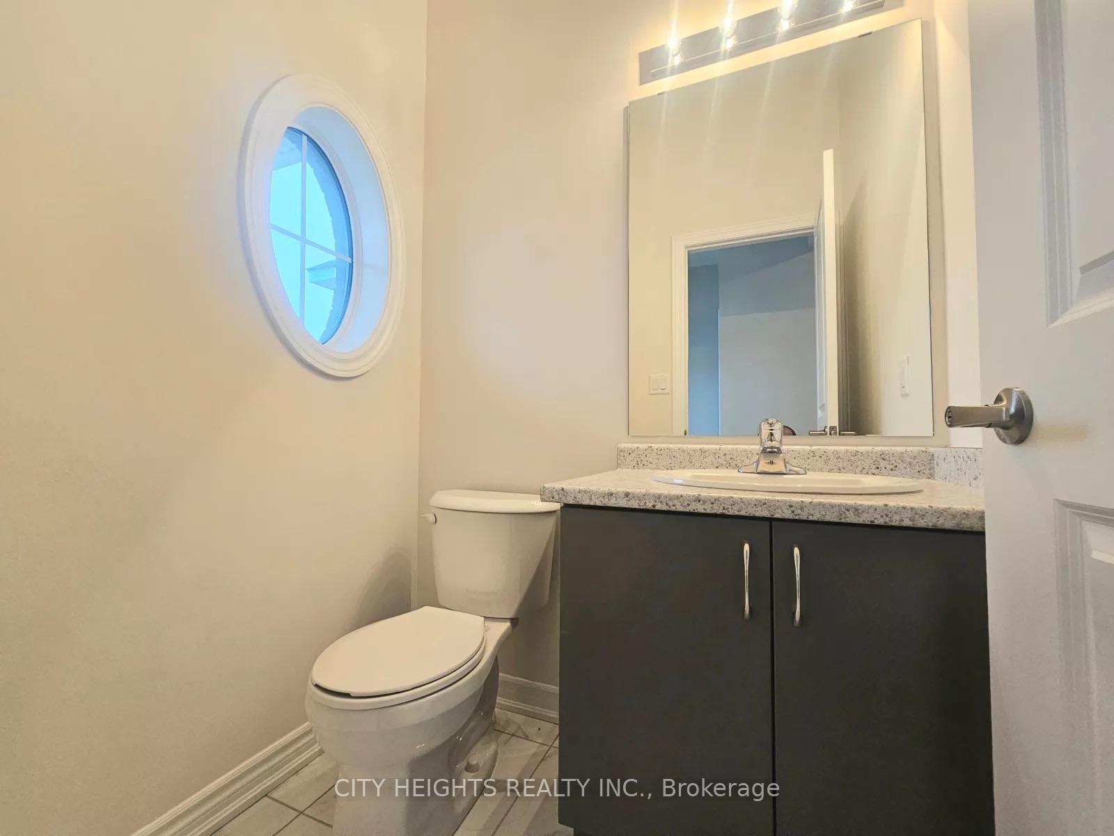 Photo 5 of 22 Hylton Drive, Barrie, Rural Barrie Southeast — HOMEH