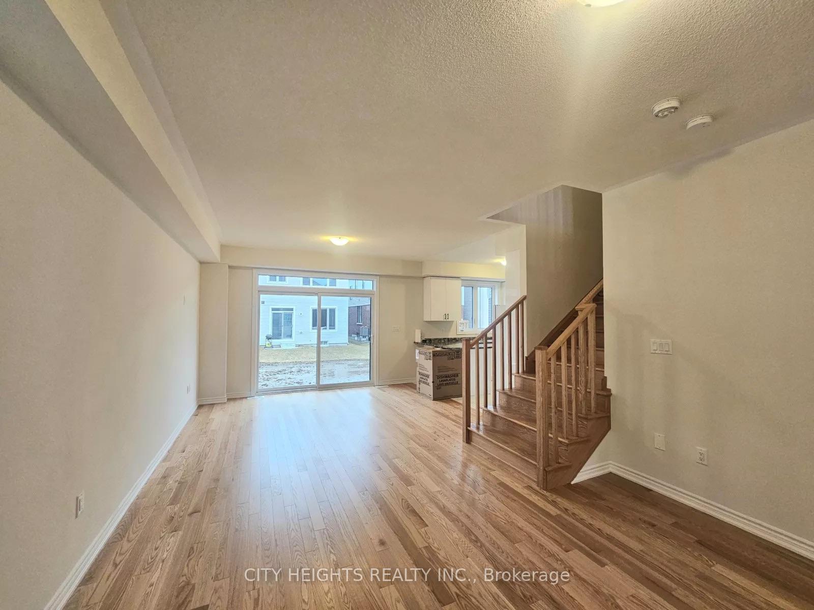 Photo 12 of 22 Hylton Drive, Barrie, Rural Barrie Southeast — HOMEH