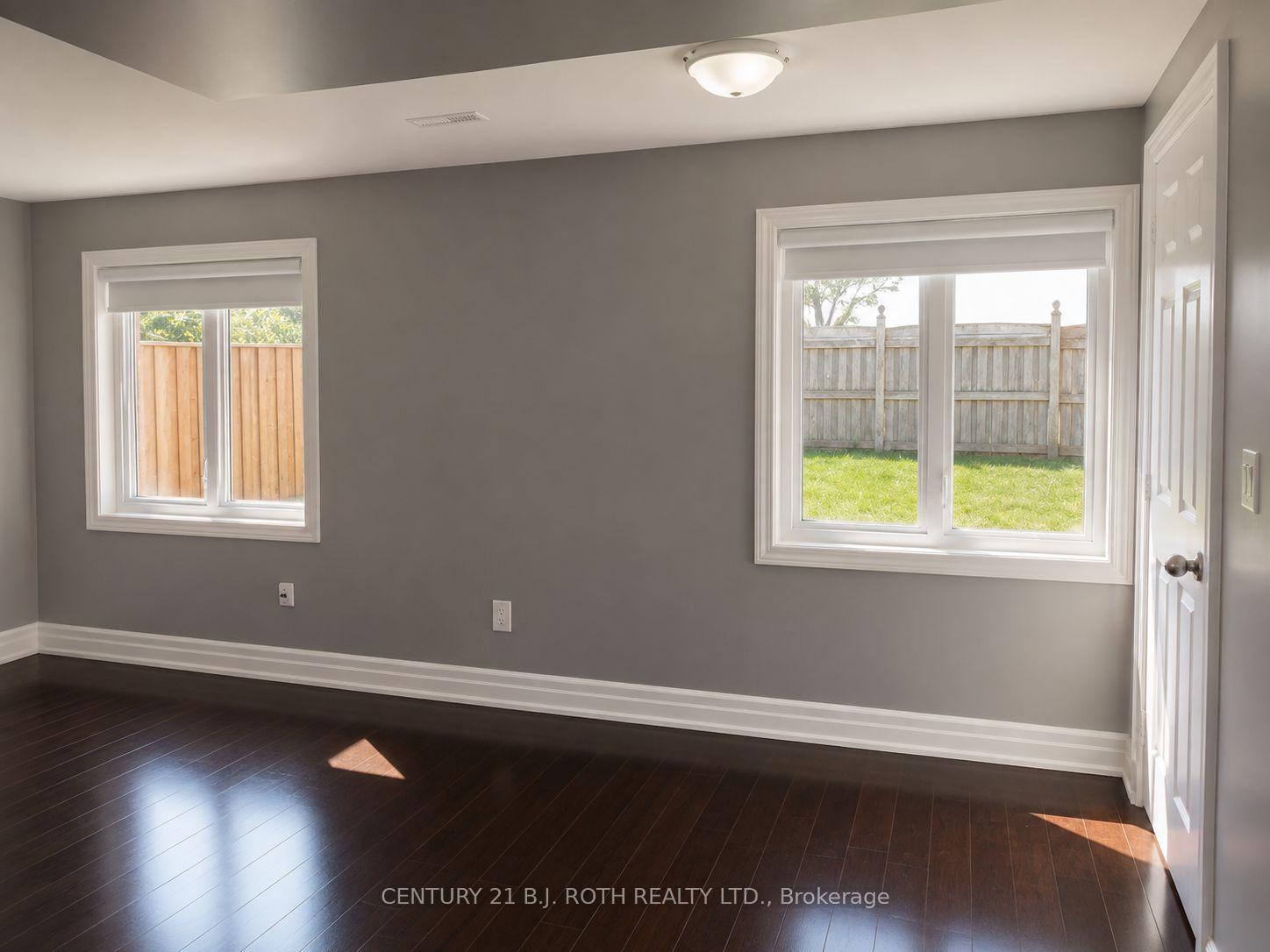 Photo 10 of 108 Succession Crescent, Barrie, Innis-Shore — HOMEH