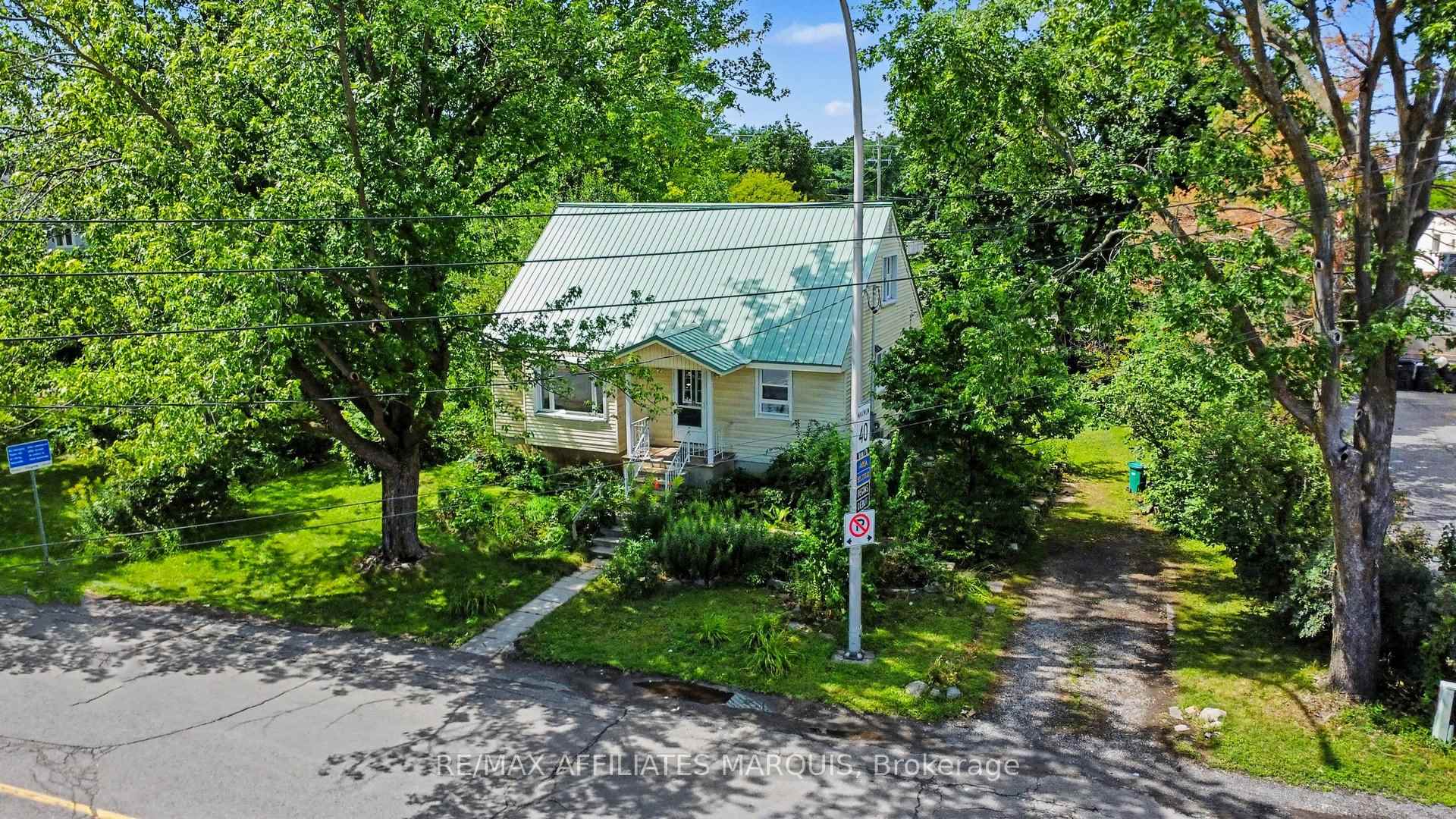Photo 1 of 1 Withrow Avenue, Ottawa, Meadowlands/St. Claire Gardens — HOMEH
