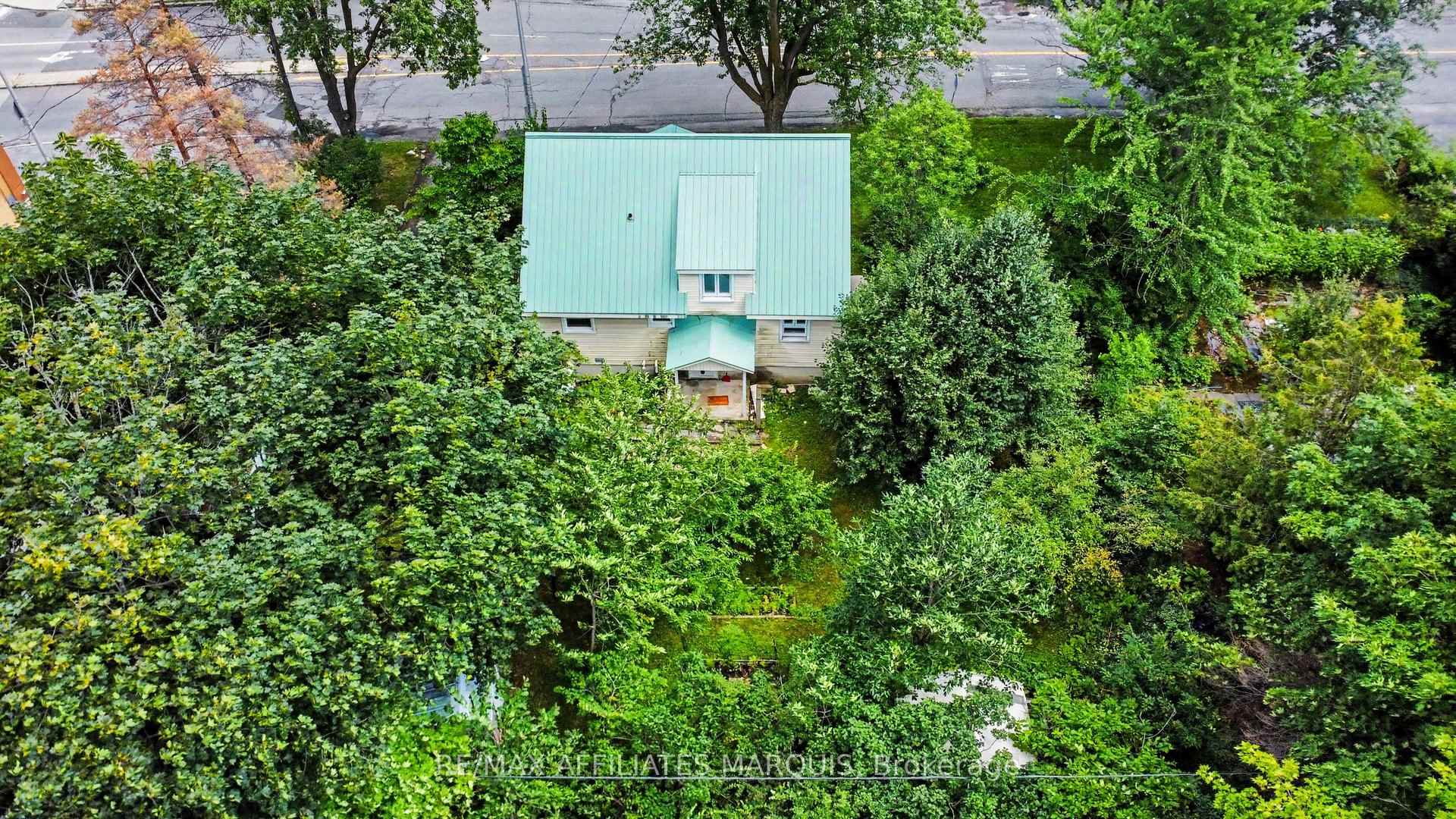 Photo 4 of 1 Withrow Avenue, Ottawa, Meadowlands/St. Claire Gardens — HOMEH