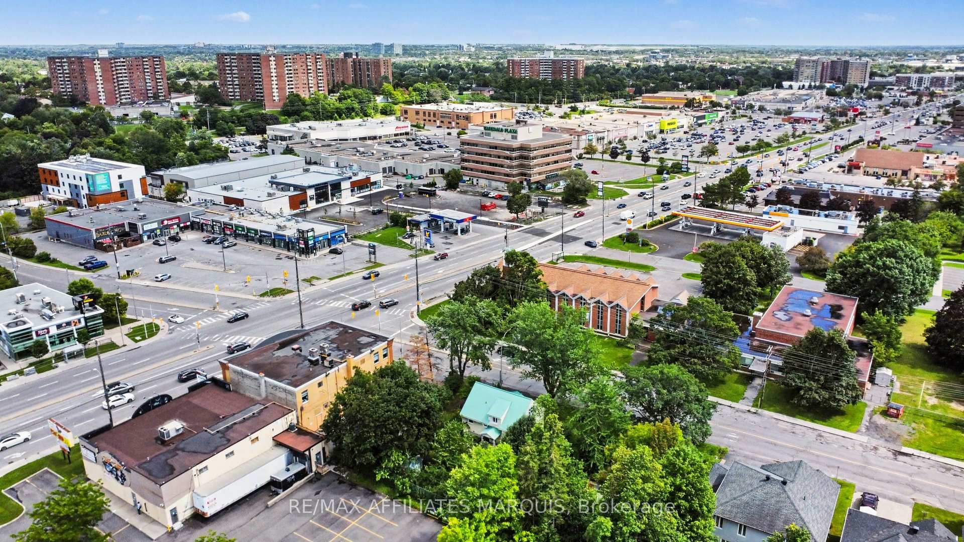 Photo 6 of 1 Withrow Avenue, Ottawa, Meadowlands/St. Claire Gardens — HOMEH