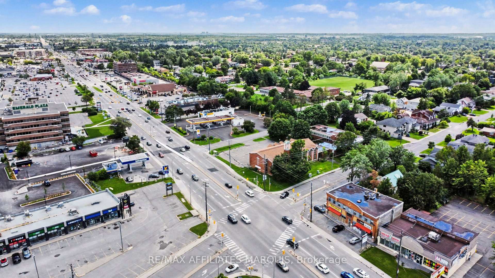 Photo 11 of 1 Withrow Avenue, Ottawa, Meadowlands/St. Claire Gardens — HOMEH