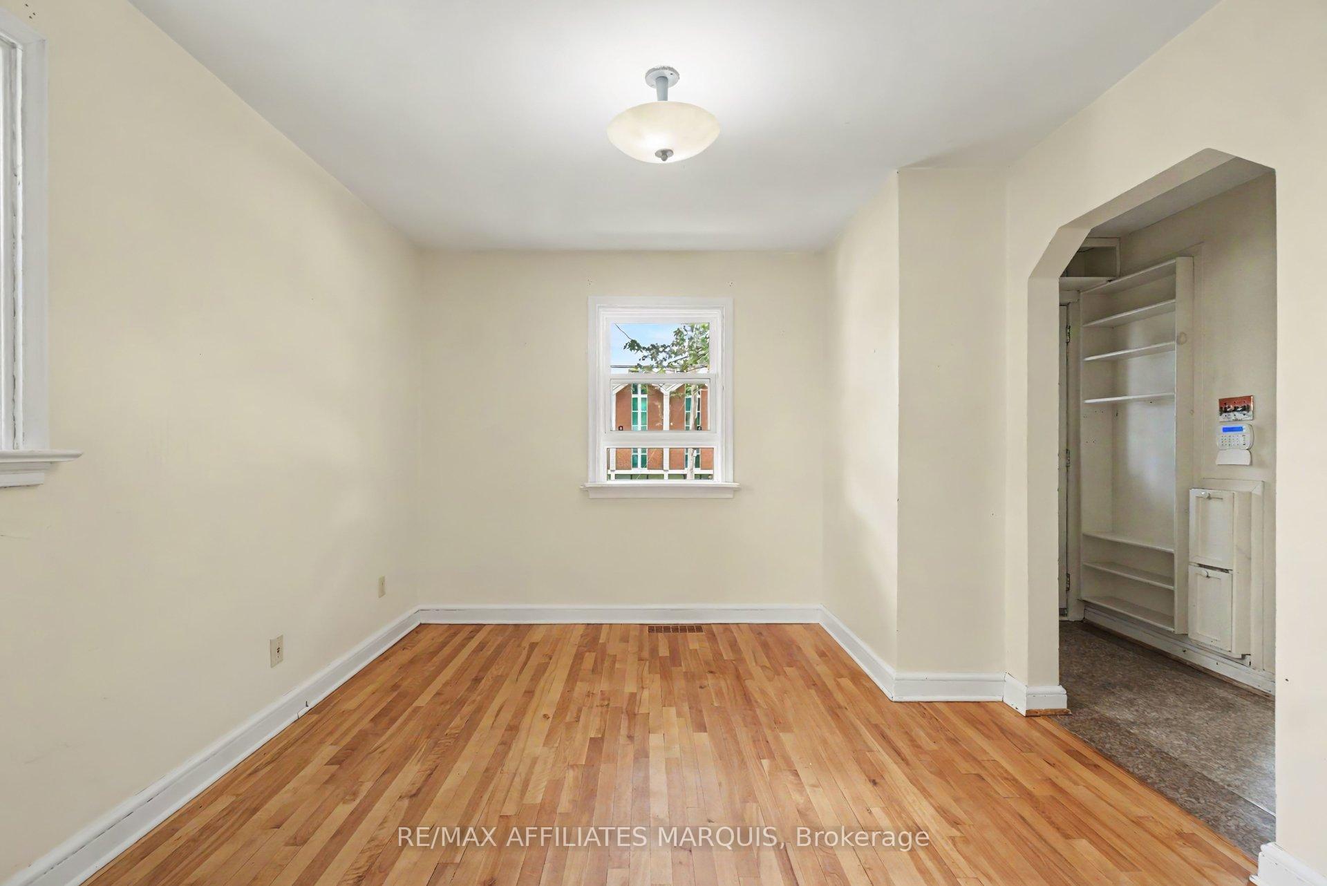 Photo 15 of 1 Withrow Avenue, Ottawa, Meadowlands/St. Claire Gardens — HOMEH