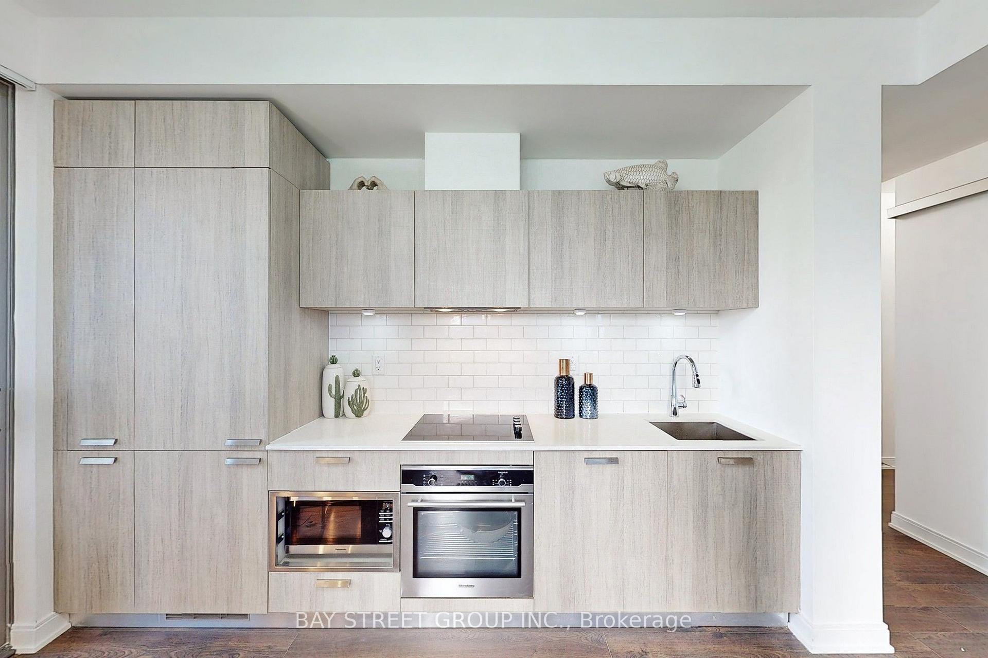 Photo 8 of Unit 2205, 50 Charles Street E, Toronto, Church-Yonge Corridor — HOMEH