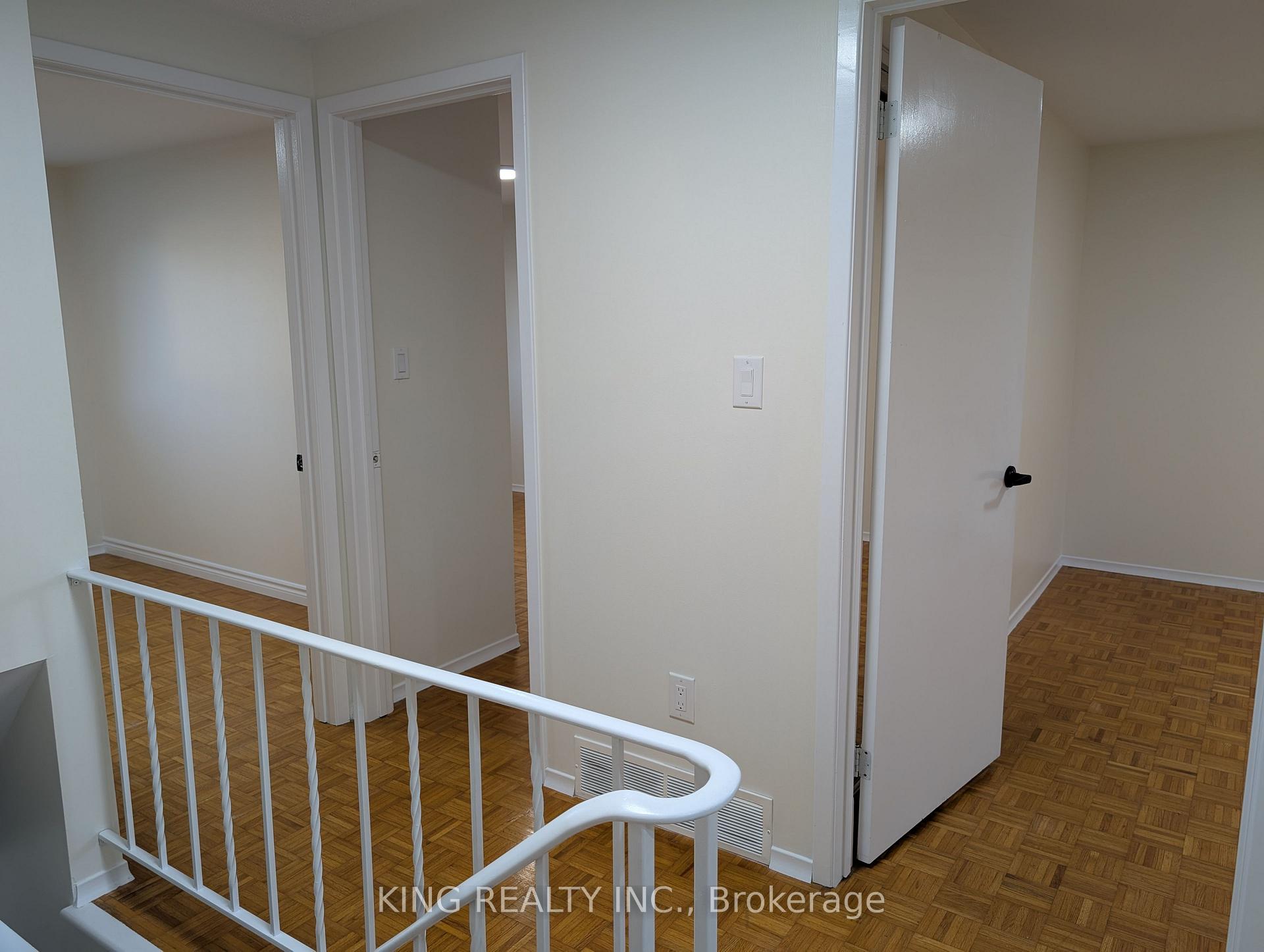 Photo 9 of 37 Vanier Place, St. Thomas — HOMEH