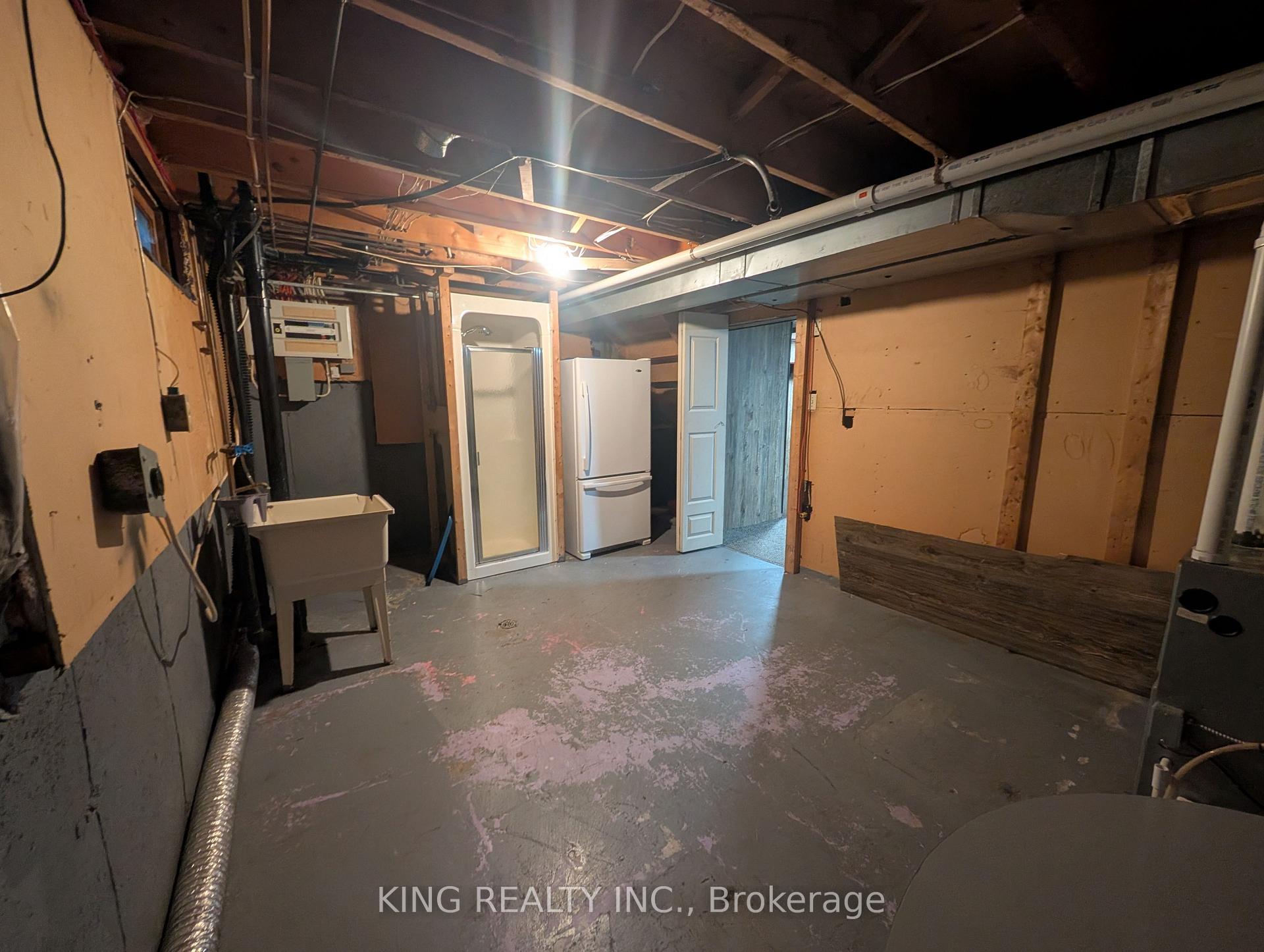 Photo 19 of 37 Vanier Place, St. Thomas — HOMEH