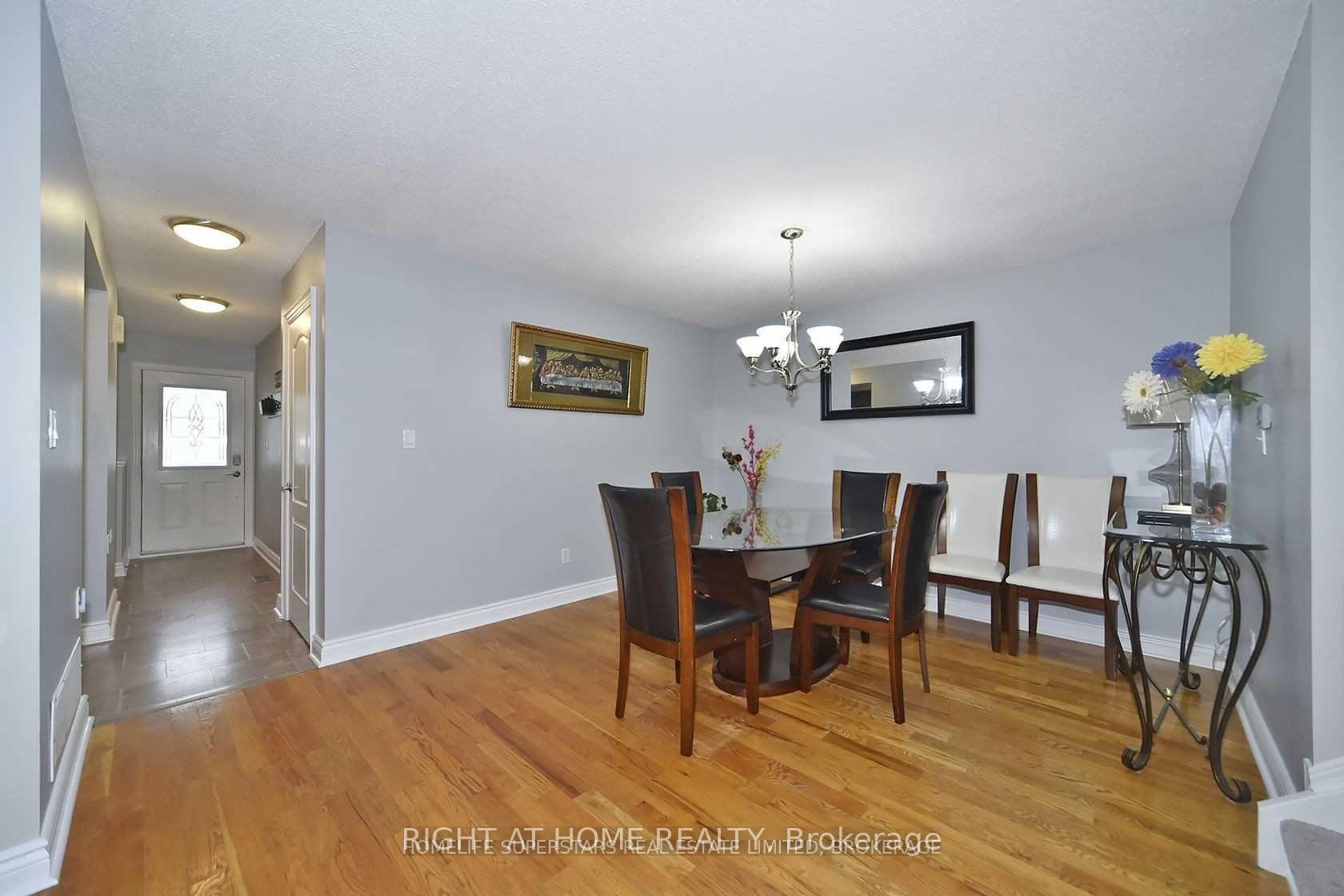 Photo 9 of 1434 Largo Crescent, Oshawa, Samac — HOMEH