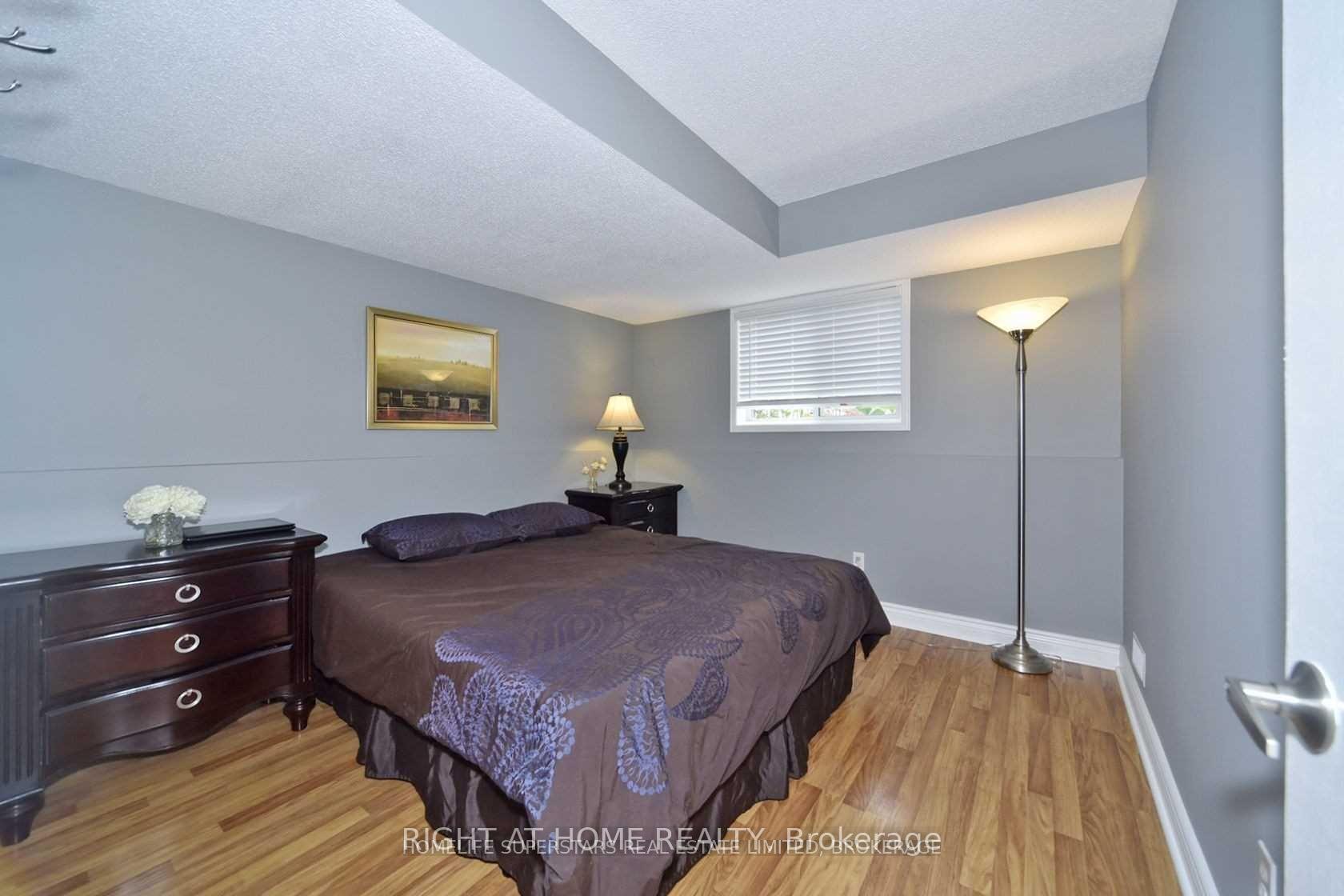 Photo 20 of 1434 Largo Crescent, Oshawa, Samac — HOMEH