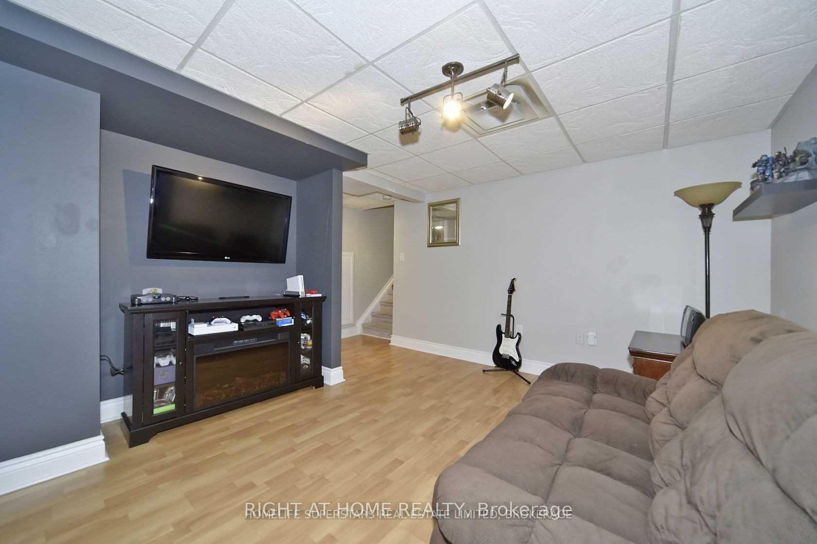 Photo 27 of 1434 Largo Crescent, Oshawa, Samac — HOMEH
